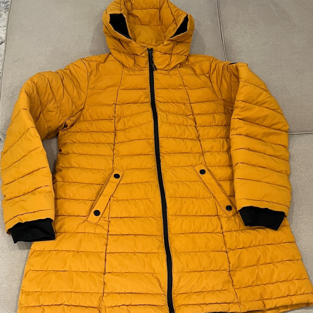 Women's Golden Puffer Jacket